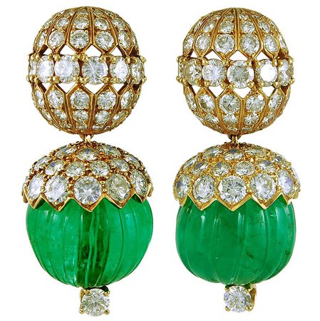Van Cleef and Arpels Miroir des Eaux Diamond Mother-of-Pearl Earrings at 1stDibs