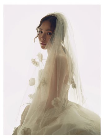 Vogue Korea instagram post about somi