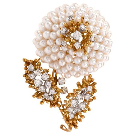 Diamond Pearl 18 Karat Flower Brooch