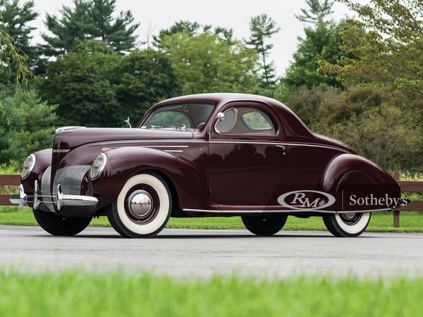 1939 Lincoln-Zephyr Coupe | Hershey 2018 | RM Auctions