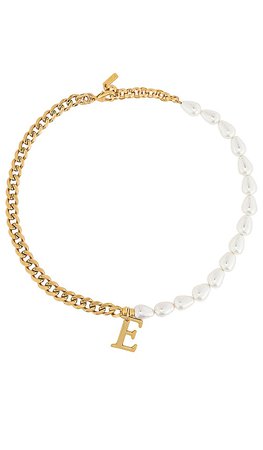 joolz by Martha Calvo Pearl + Chain Initial Necklace в цвете Gold | REVOLVE