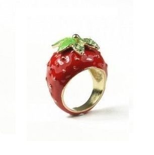 strawberry ring
