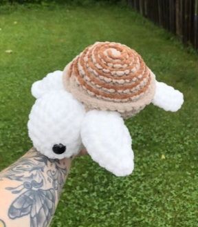 crochet cinnamon roll turtle