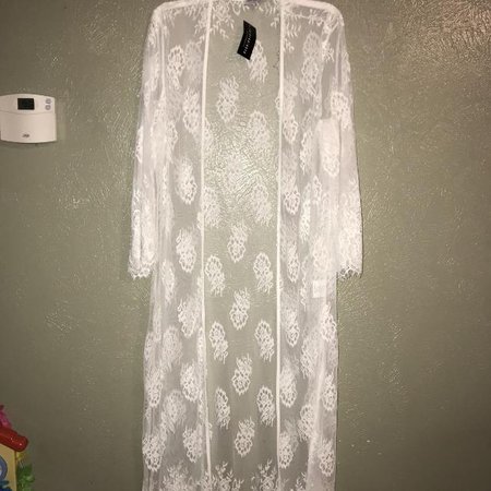 Best Fashion Nova White Lace Full Length Kimono L/xl for sale in Brazoria County, Texas for 2019
