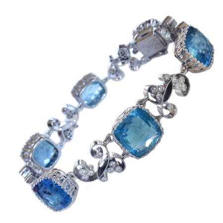 Dalben Aquamarine Diamond Gold Bracelet For Sale at 1stDibs