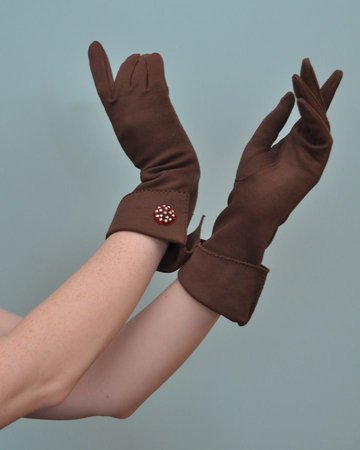 brown gloves women's 1930s