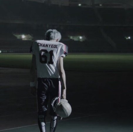 love me right_ chanyeol