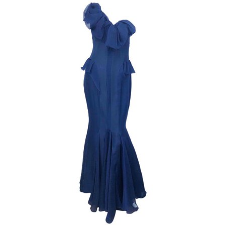 J. Mendel Couture Size 4 Navy Blue Silk Chiffon One Shoulder Mermaid Gown For Sale at 1stDibs