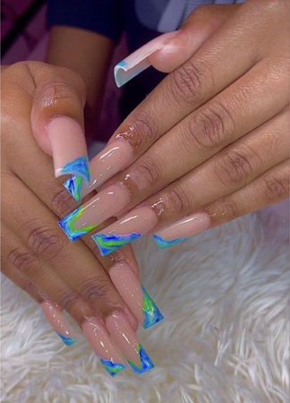 blue/teal nails