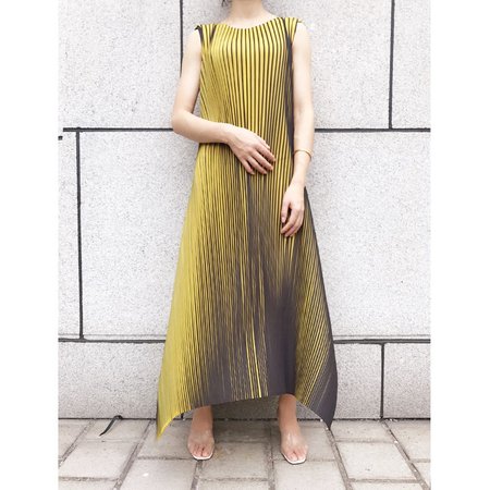 LANMREM 2019 New Summer Round Neck Sleeveless Pleated A line Pullover Long Dress Female Vestido WH24407 Free Size-in Dresses from Women's Clothing on Aliexpress.com | Alibaba Group
