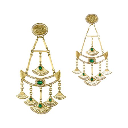18 Karat Gold, 2.00ct Emerald and 1.50ct Diamond Lotus Chandelier Earrings For Sale at 1stDibs