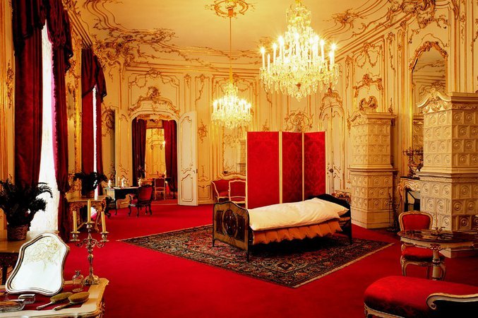 The Lady In Tweed - Empress Elisabeth’s room, Vienna
