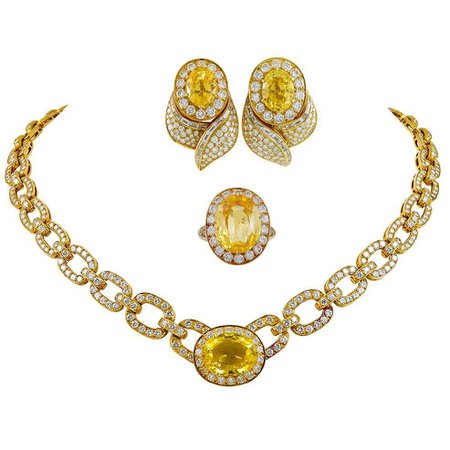 Van Cleef and Arpels Diamond Yellow Sapphire Necklace Suite For Sale at 1stDibs | yellow saphire necklace
