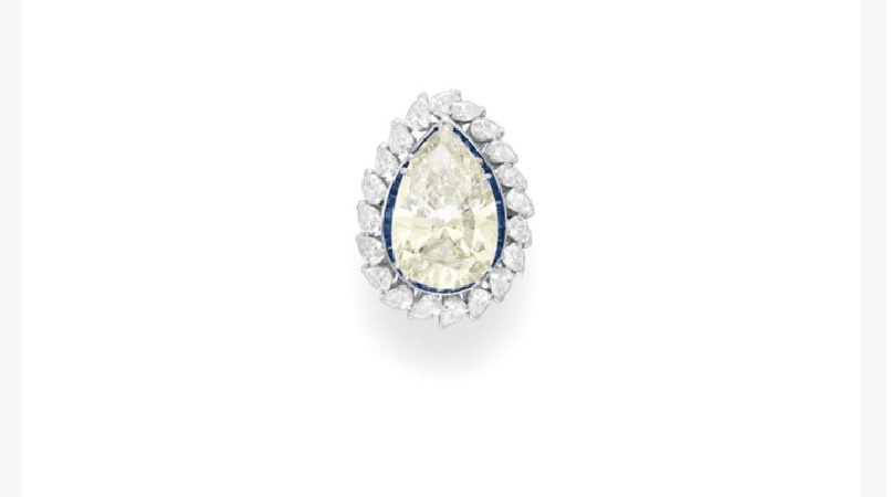 The Collection of Elizabeth Taylor A DIAMOND AND SAPPHIRE RING
