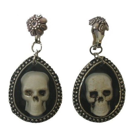 skull contrast earrings