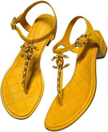 chanel-yellow-chain-cc-logo-middle-heels-sandals-size-eu-375-approx-us-75-regular-m-b-0-1-960-960.jpg (787×960)
