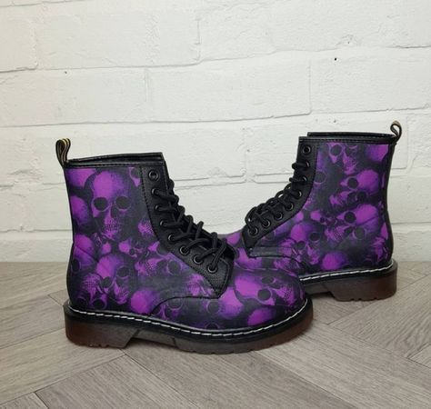purple boots skulls