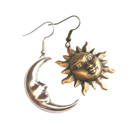 rebbie_irl’s sun and moon earrings