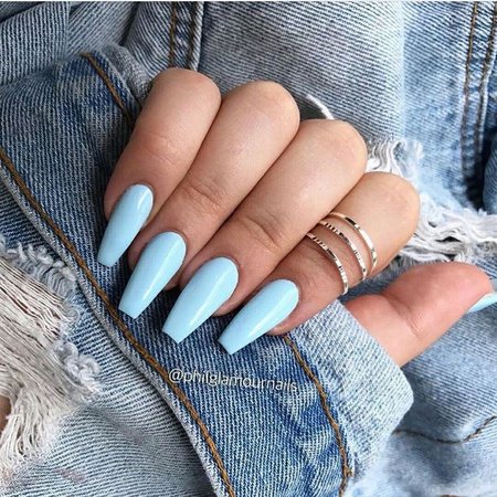 pastel blue nails
