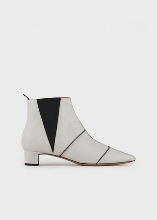 Pointed Leather Ankle Boots With Piping