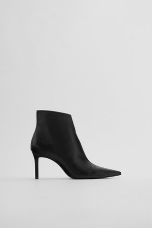 LEATHER HEELED ANKLE BOOTS WITH POINTED TOE | ZARA Portugal