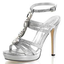 Google-kuvahaun tulos kohteessa https://cdn.webshopapp.com/shops/241786/files/230738693/650x650x2/the-gigi-statement-heels-silver.jpg