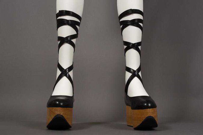 Vivienne Westwood black leather 'Rocking Horse' shoes, circa 1980s (SZ 41) For Sale at 1stdibs