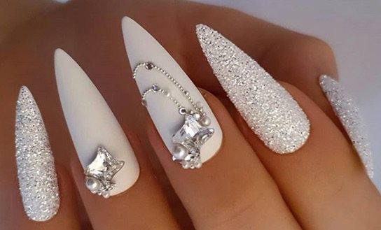 White Glitter “diamond “ derailed nails