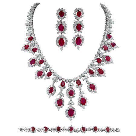 18 Karat Gold Diamond, Burma Ruby Necklace Suite For Sale at 1stDibs | real ruby necklace, burmese ruby jewelry