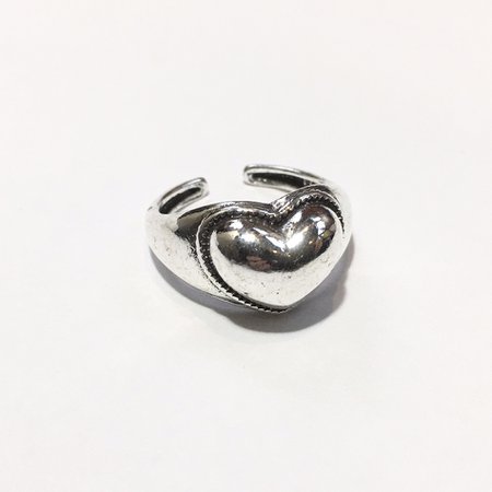 silver metal heart ring