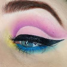 Pastel Goth Glam Eye Makeup
