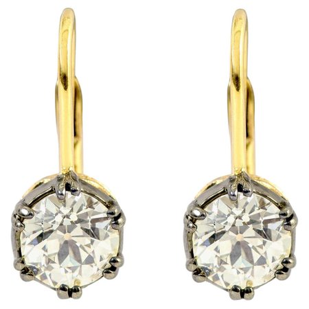 18 Karat Gold 3.22 Carat Old European Cut Diamond Solitaire Drop Earrings For Sale at 1stDibs