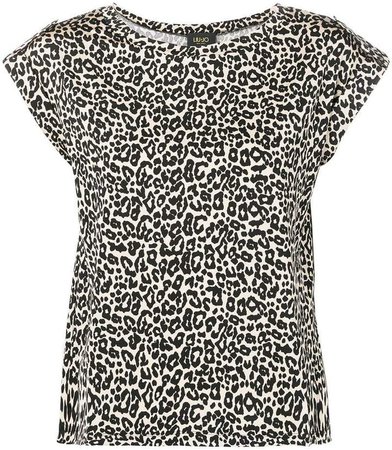 leopard print fitted top