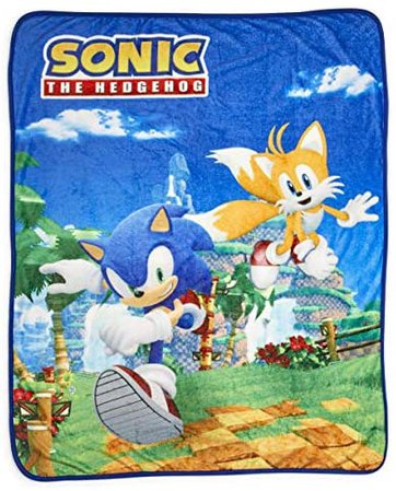Amazon.com: Sonic The Hedgehog Sonic & Tails Large Fleece Throw Blanket | Official Sonic The Hedgehog Collectible Blanket | Measures 60 x 45 Inches : Home & Kitchen