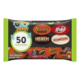 Hershey's Chocolate Halloween Mini Assorted Bag - 13.7oz/50pc : Target