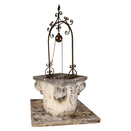 18th Century Vincenza Stone Wellhead For Sale at 1stDibs