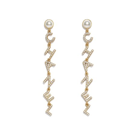 https://www.chanel.com/images//t_fashion//q_auto,f_jpg,fl_lossy,dpr_2/w_620/earrings-gold-pearly-white-crystal-metal-glass-pearls-strass-metal-glass-pearls-strass-packshot-default-ab3363b02424n6121-8823042310174.jpg