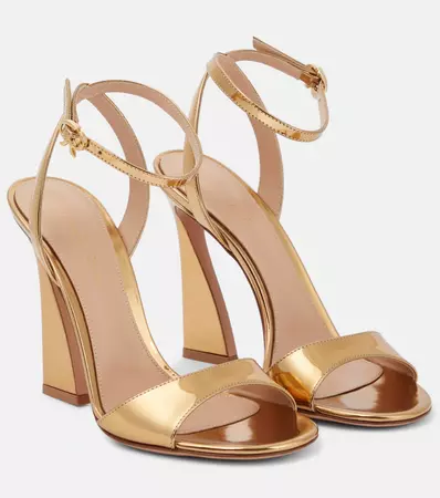 Aura Metallic Leather Sandals in Gold - Gianvito Rossi | Mytheresa