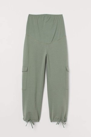 MAMA Cropped Cargo Pants - Green