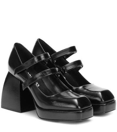 black shoes ☽