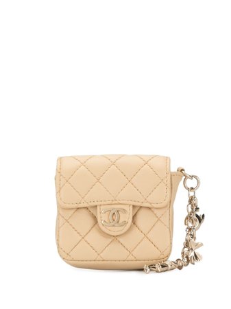 Chanel Pre-Owned 2002 Diamond Quilted Pouch - Farfetch