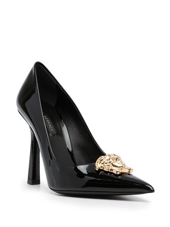 Shop Versace Medusa-plaque leather pumps with Express Delivery - FARFETCH