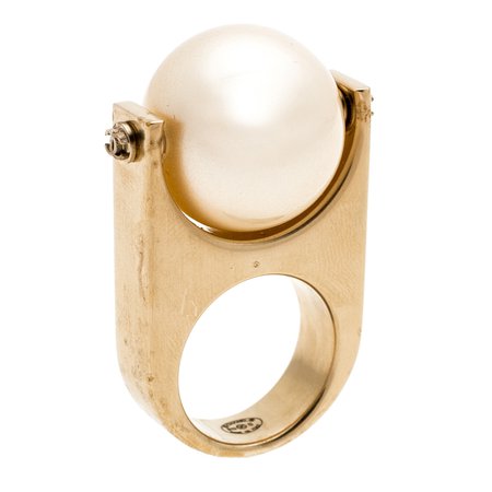 Chanel ring