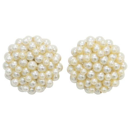 Faux Pearl Cluster Round Earrings, Mid 1900s Statement Clip Ons For Sale at 1stDibs