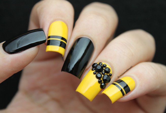 yellow and black nails
