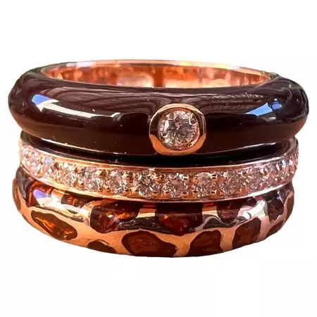 Set Enamelled Stackable Diamonds O, 57K Rose Gold Cockatail and Band Rings For Sale at 1stDibs