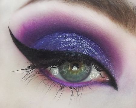 Love You With Poison - witch eyes for Halloween. This would be great if you were Ursula or Maleficent! | Halloween | Pinterest | Halloween Makeup, Witch Makeup…