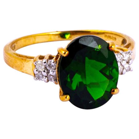 Vintage Diopside and Diamond 9 Carat Gold Solitaire Ring For Sale at 1stDibs