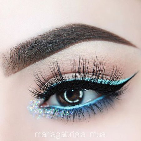 blue shimmer eyeshadow
