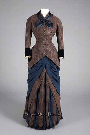 Old Western Pioneer Dress